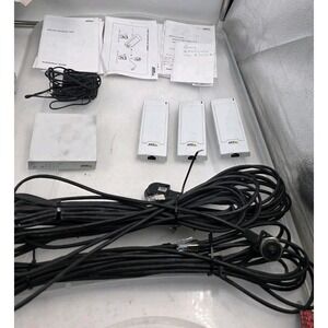 Axis D8004 Unmanaged PoE Switch + 3pc P1245 Mk II Modular Standard Camera + 3pc